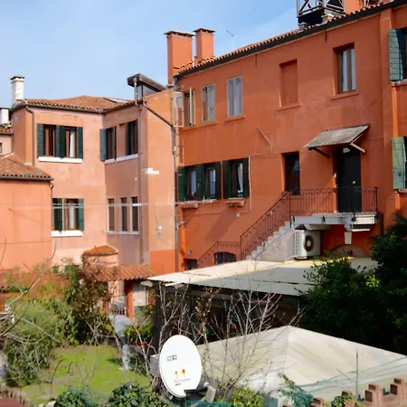 Alloggi Barbaria 3* Venedig